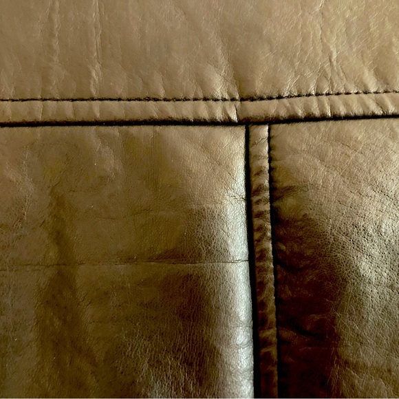 ( Armani brand) GV Emporio men’s coat size vegan leather, large - Picture 12 of 16